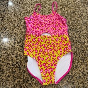 Cat & Jack Girls One-Piece Swimsuit in Pink & Yellow Leopard Print